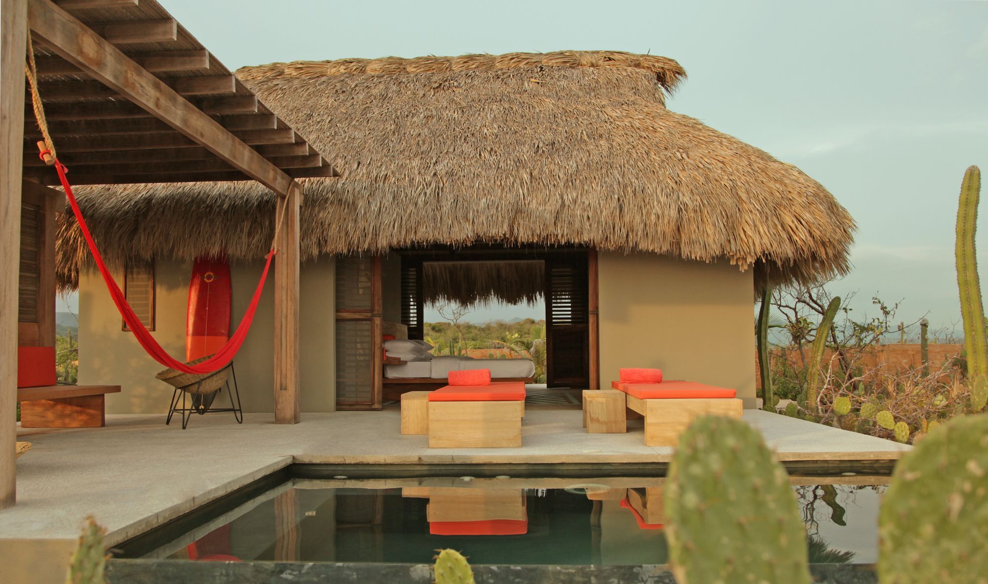 Escondido - Adults Only 4*