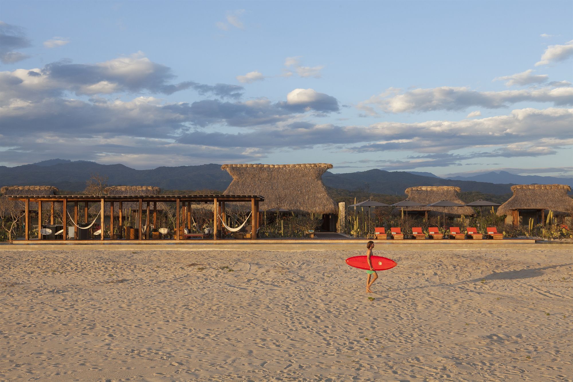 Escondido - Adults Only 4*