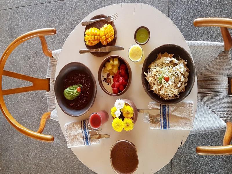 Escondido - Adults Only 4*